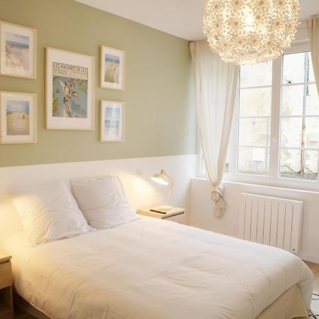 T2 Avec Verriere Situe En Hyper Centre Avec Wifi, Linge, Draps, Savons Et Serviettes Fournis 코냐크 외부 사진