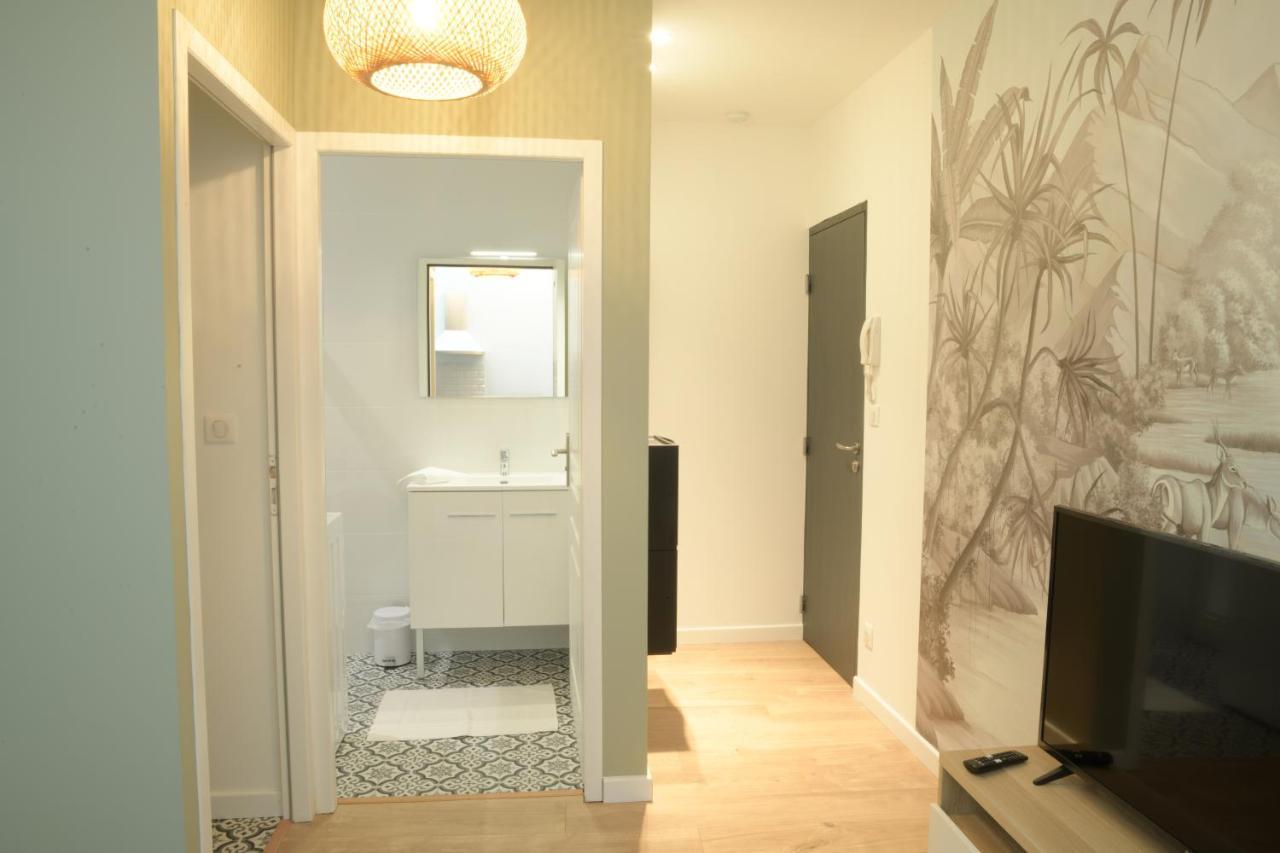 T2 Avec Verriere Situe En Hyper Centre Avec Wifi, Linge, Draps, Savons Et Serviettes Fournis 코냐크 외부 사진